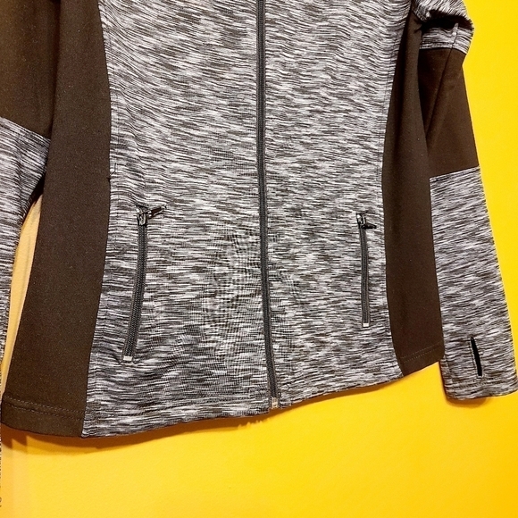 Athletic Collection | Women's Full Zipper Light Jacket (Size Medium) - Picture 5 of 10